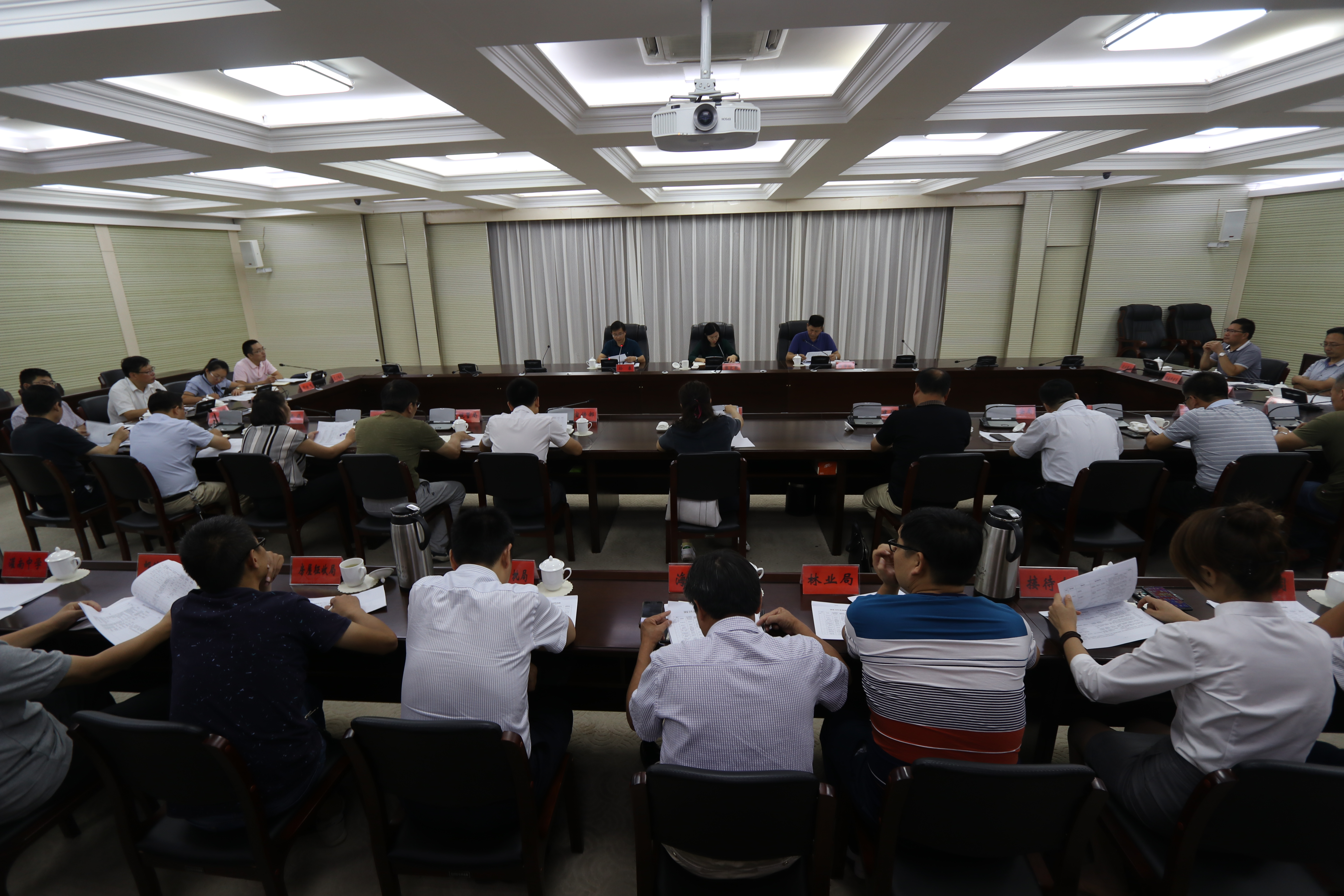 我县召开创建国家卫生县城技术评估准备会议