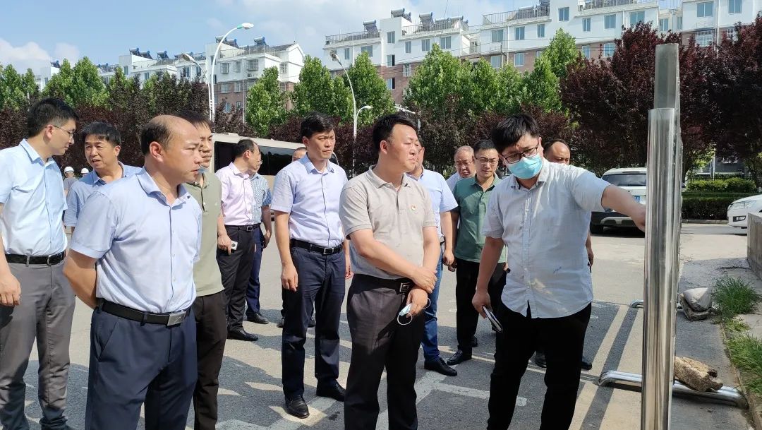 县长苏卫哲调研城市易涝片区暨小区雨污分流建设工作